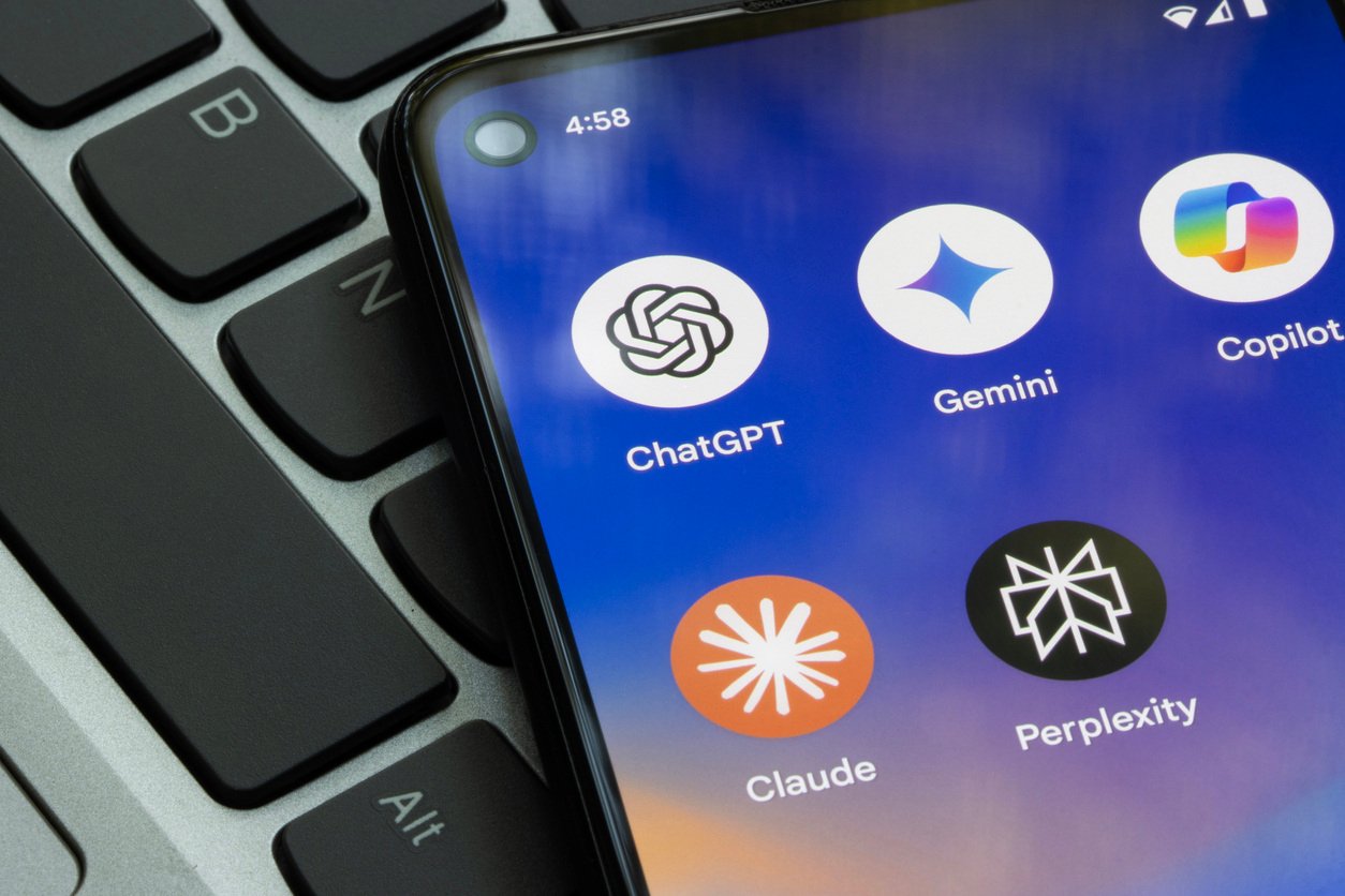 Different AI apps on a smart phone home screen.